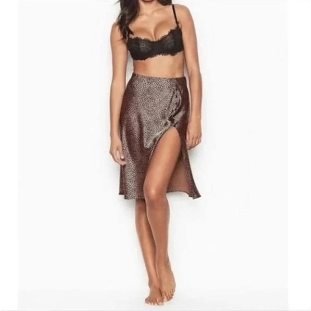 Victoria's Secret Pink Side-Button Slip Skirt Leopard